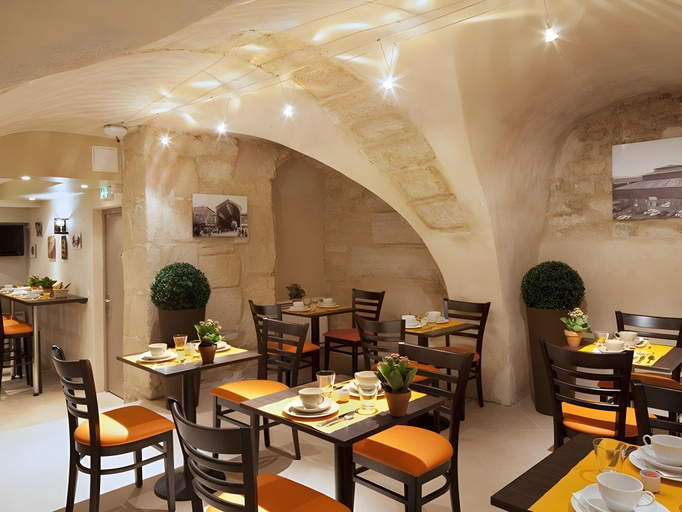 Food & Drinks 5, Hotel Saint Honore, Paris