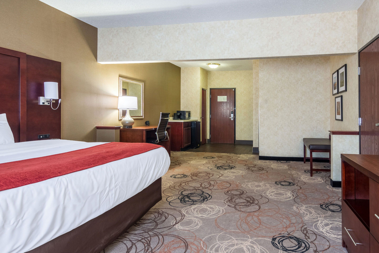 Bedroom 2, Comfort Suites Southfield/Detroit, Oakland