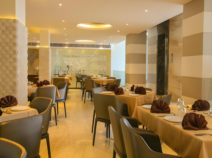 Food & Drinks 3, Hotel The Supreme, Visakhapatnam