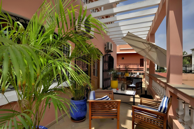 Others 5, LHOSTEL a Casablanca, Casablanca