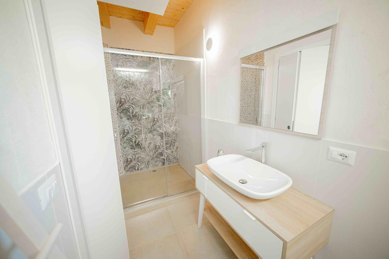 Bathroom 3, Il Fiore della Vita Trulli Country house, Bari