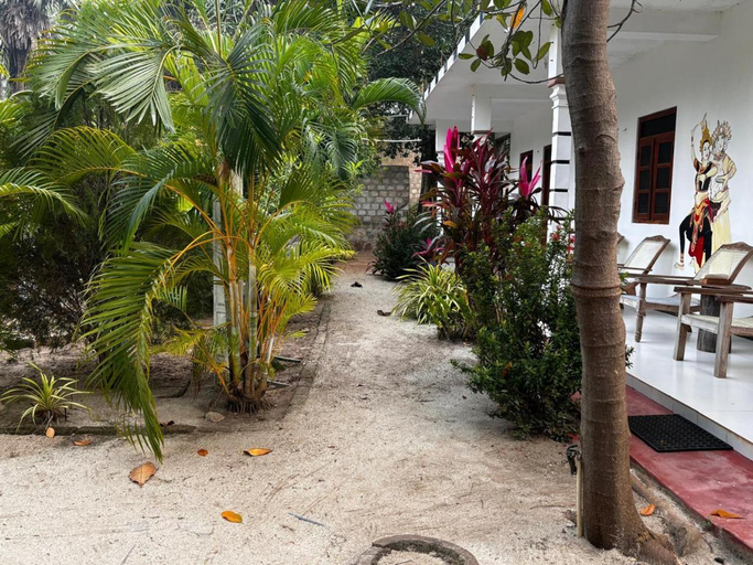 Others 4, Ubay Guest House, Trincomalee Town and Gravets