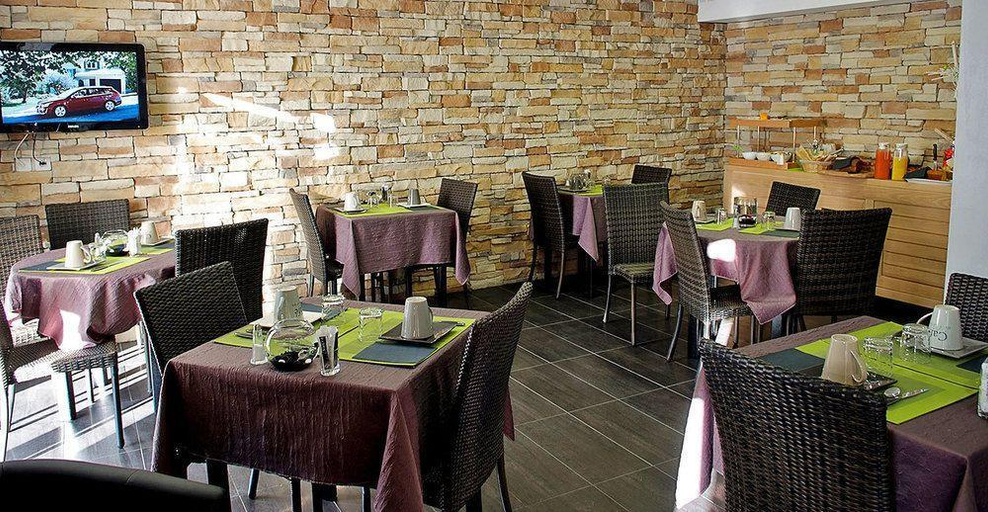 Others 3, Axe Hotel Vieux Port, Charente-Maritime