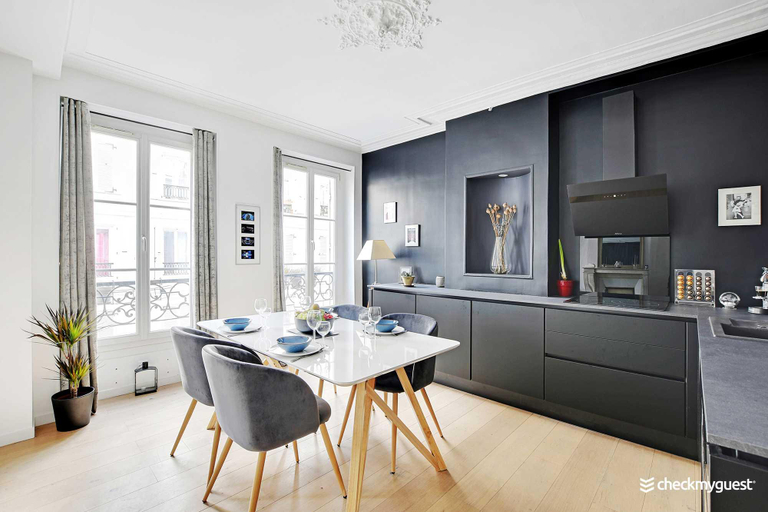 Others 3, Elegant apartment - 1BR/4P - Les Batignolles, Paris
