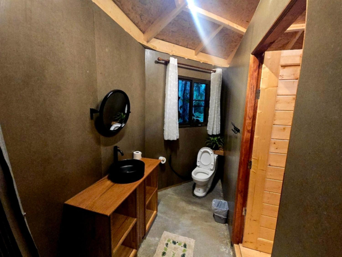 Bathroom 3, Khao Sok Silver Cliff Resort, Phanom
