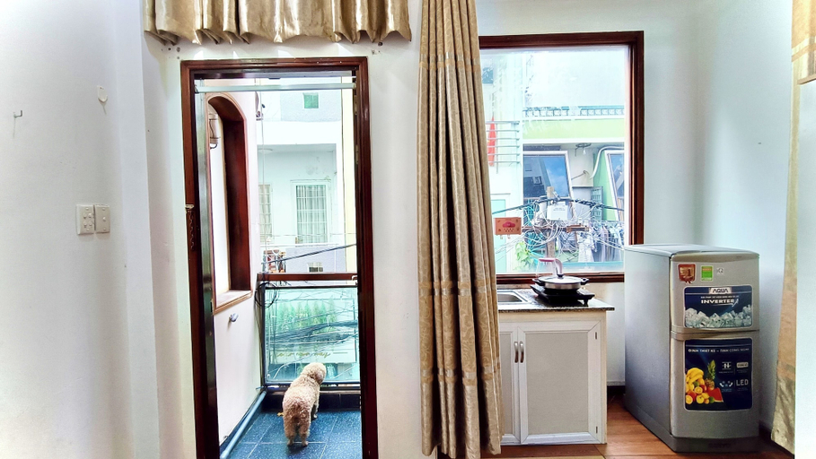 Room 2, FSHome, District 10