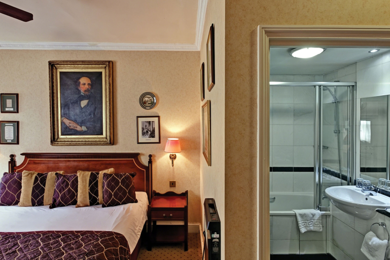 Bedroom 2, Grange Buckingham Hotel, London