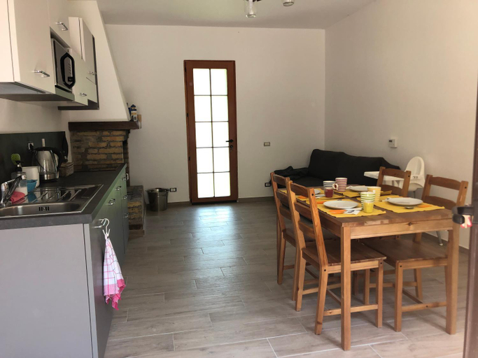Others 5, B&B Ollyfarm, Ancona