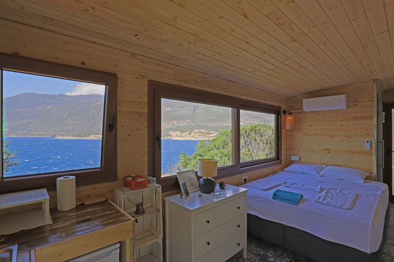 Others 3, Muhtesem deniz manzaralı agac ev, Kaş