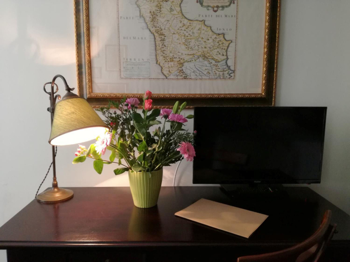Others 4, Apartment Via dell'Astrologo, Cosenza