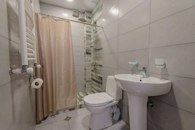 Bathroom 2, Urban Villa Tbilisi City, Tbilisi