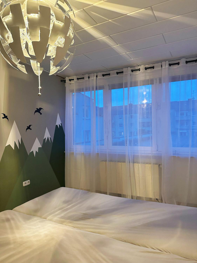 Others 3, Zimmer in Reihenhaus mit Terrasse, Duisburg
