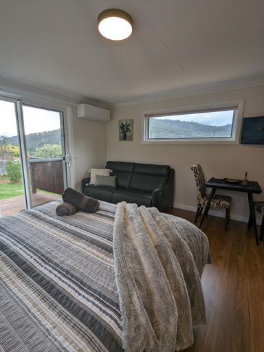 Others 2, Clover Rise, Huon Valley