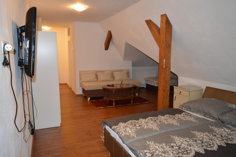Bedroom 2, Kastiel Kostany, Martin