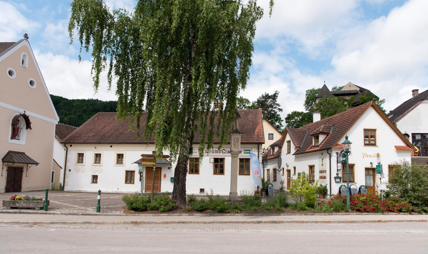 Others 2, heurigengasthof prinz, Krems an der Donau Land