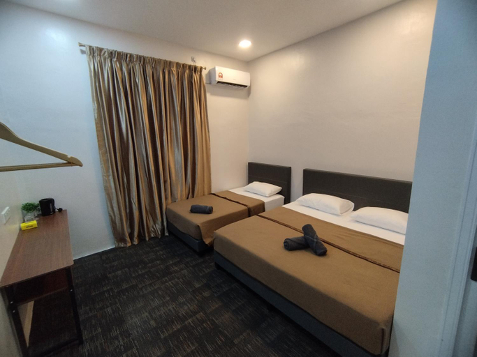 Others 2, Nafeeza Hotel, Besut