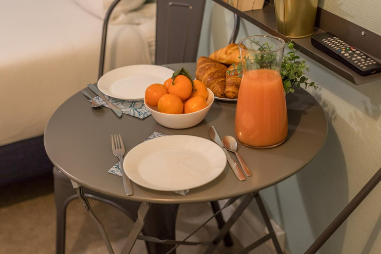 Food & Drinks, Apartment WS Montmartre - Abesses, Paris