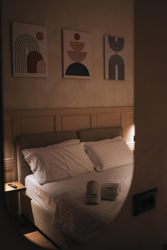 Bedroom 3, Z art Hotel, Krujës