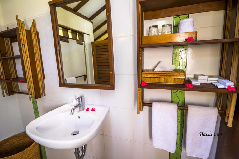 Bathroom 4, Cocotinos Manado a Boutique Dive Resort, Minahasa Utara