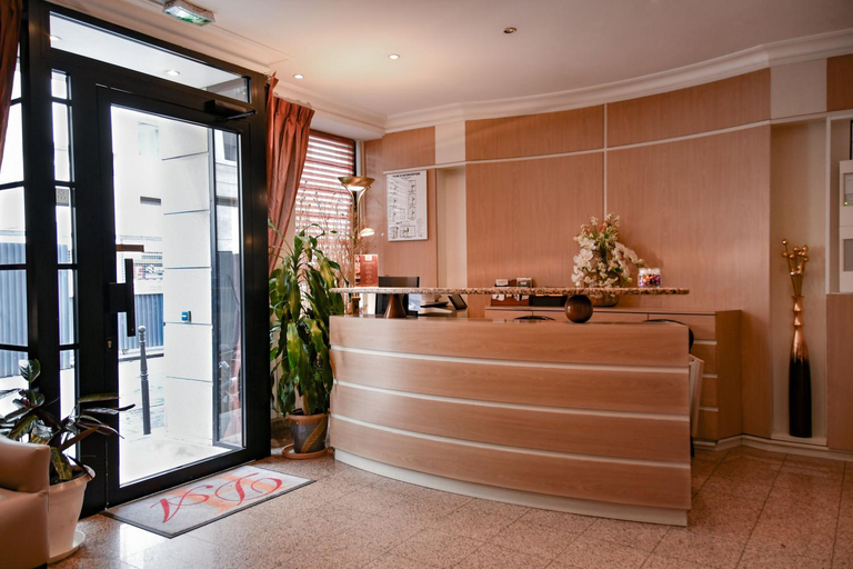 Public Area 2, Hotel des Deux Avenues, Paris