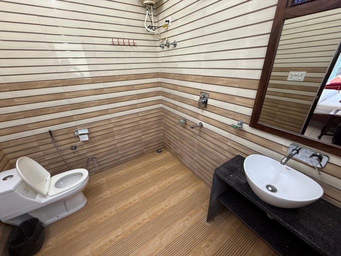 Bathroom 4, Hotel Green Heaven Resort, Ajmer