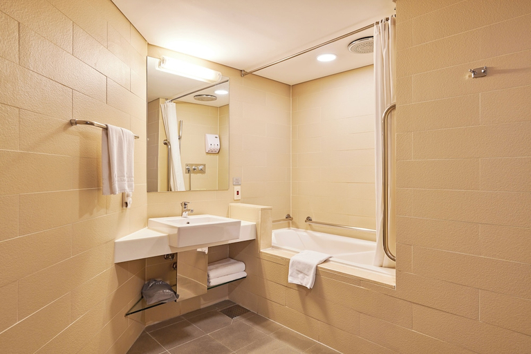 Bathroom 5, NINE TREE BY PARNAS SEOUL MYEONDONG 1, Jung
