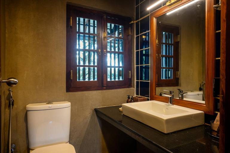 Bathroom 4, Tathya Hills - Luxe Garden Retreat, Nuwara Eliya