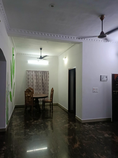 Others 5, Le Escape Homey Inn, Viluppuram