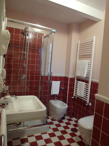 Bathroom 4, Ca' del Conte, Salerno