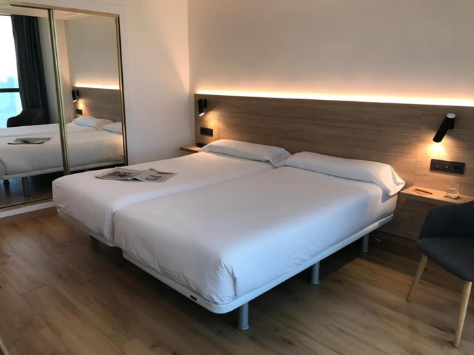 Bedroom 2, Hotel Principe de Asturias, Asturias