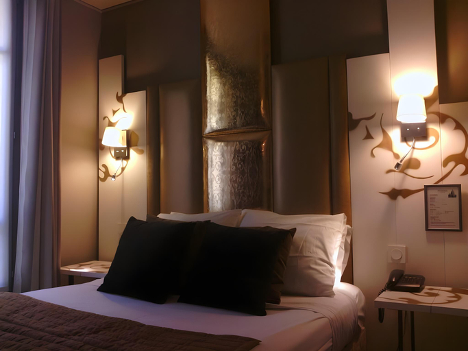 Bedroom 2, Hotel De France Invalides, Paris