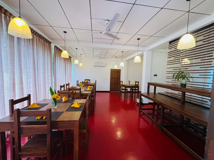 Food & Drinks 5, Forest Dew Udawalawa, Embilipitiya