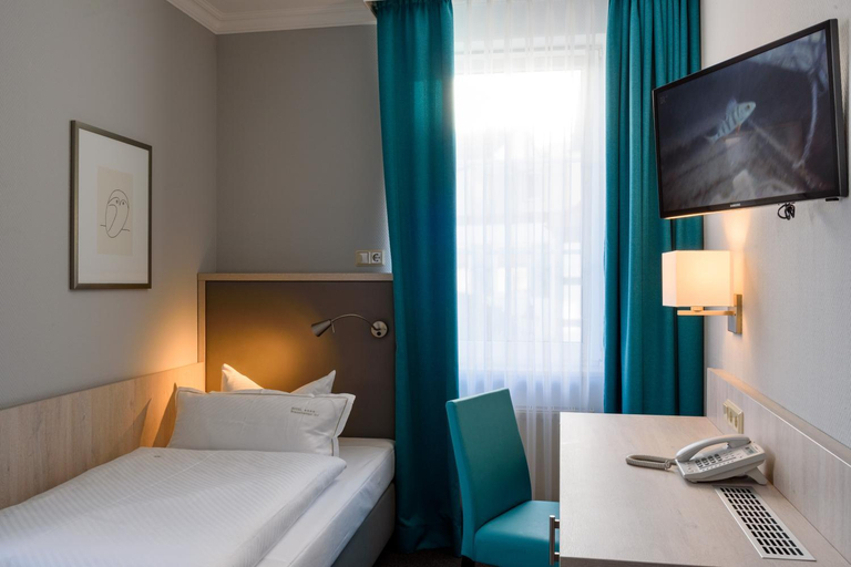 Bedroom 3, Hotel Braunschweiger Hof, Goslar