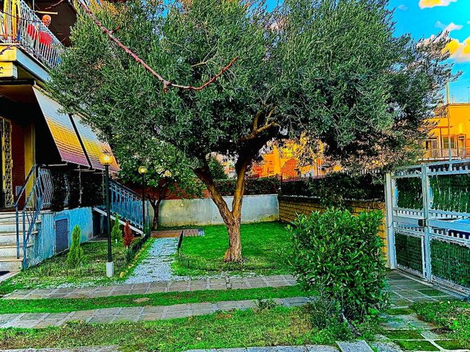 Others 5, Guest House Demma, Rome
