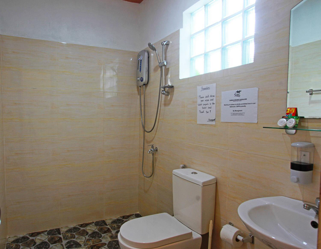 Bathroom 4, Sambag Hideaway Bungalows, Moalboal