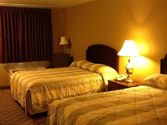Bedroom 2, Caronoda Motel, Muhlenberg