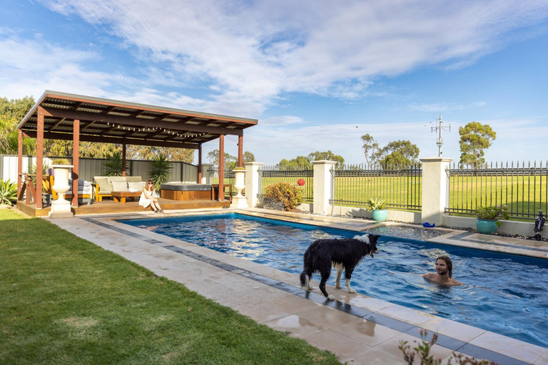 Others 2, Charm Lodge, Gannawarra