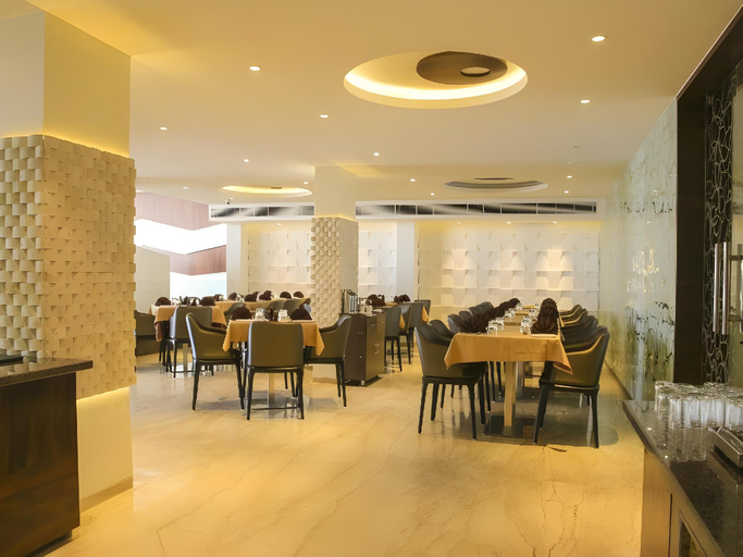 Food & Drinks 2, Hotel The Supreme, Visakhapatnam