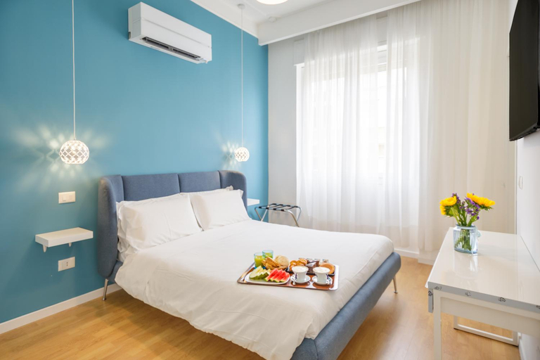 Others 3, Le Suite di Bluemoon, Cagliari