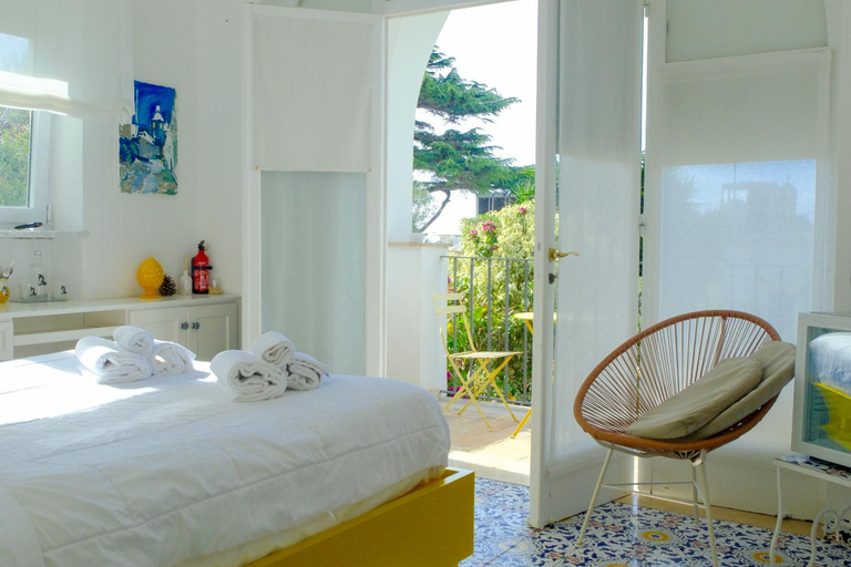 Bedroom 2, Villa Dorothee, Napoli