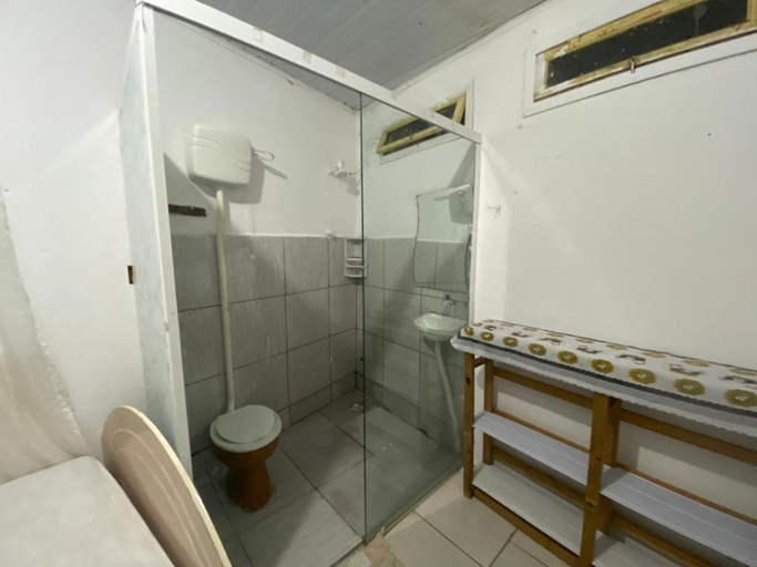 Bathroom 2, Suites e Quartos Brasilinha B&B, Itajaí