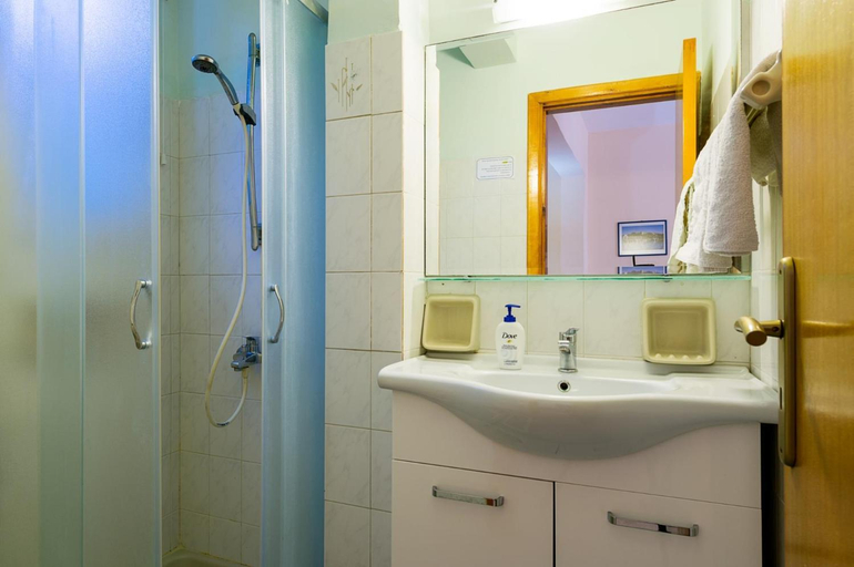 Bathroom 3, Summer Memories Hotel Apartments, South Aegean