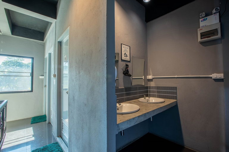 Bathroom 5, La Belle Nuit House, Muang Chiang Mai