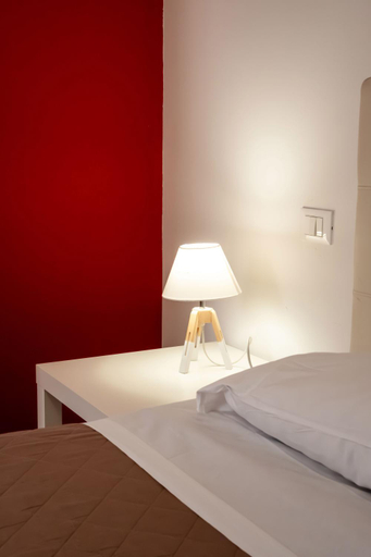 Others 2, GuestHouse127, Verona