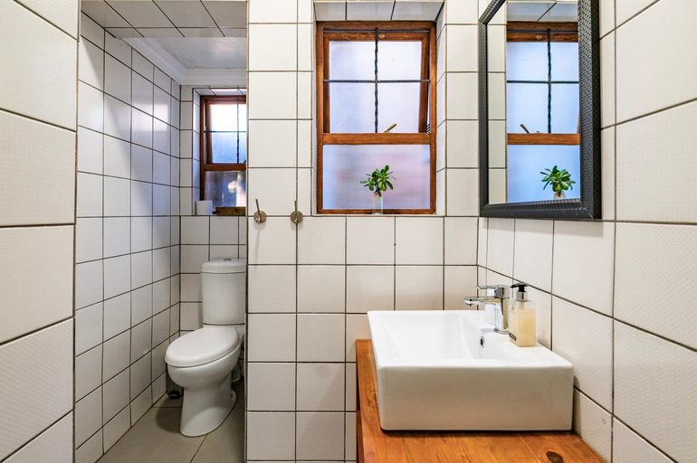 Bathroom 4, The Village in Hatfield, City of Tshwane