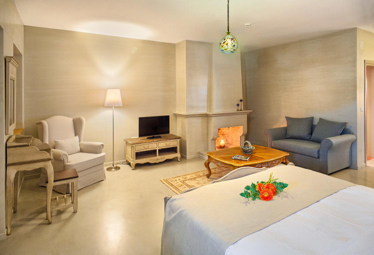 Others 3, Haones Suites, Epirus