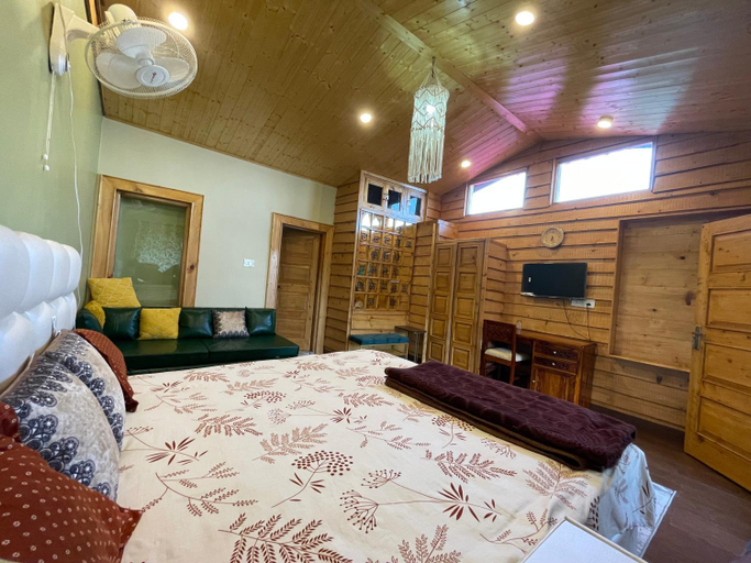 5, Vacay Datcha 1 double room, Udhampur