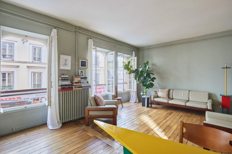 Others 4, Charming 1BR rue des Martyrs, Paris