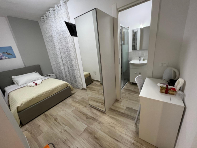 Others 3, Ali Baba Rooms, La Spezia