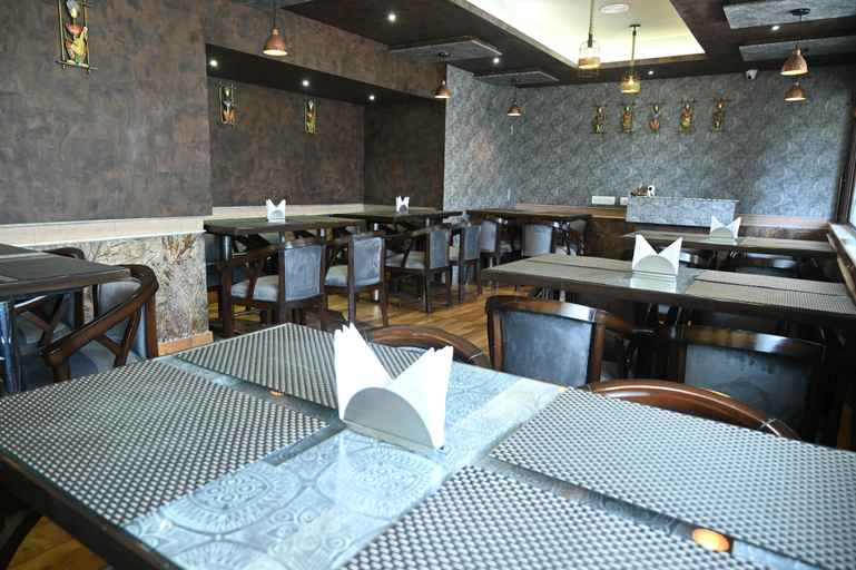Food & Drinks 4, Hotel Churuvilla, Ranchi